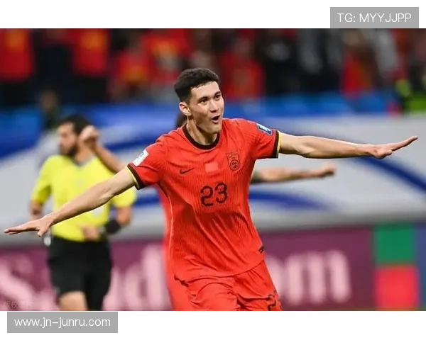 彭啸带伤爆射 U23国足半场领先